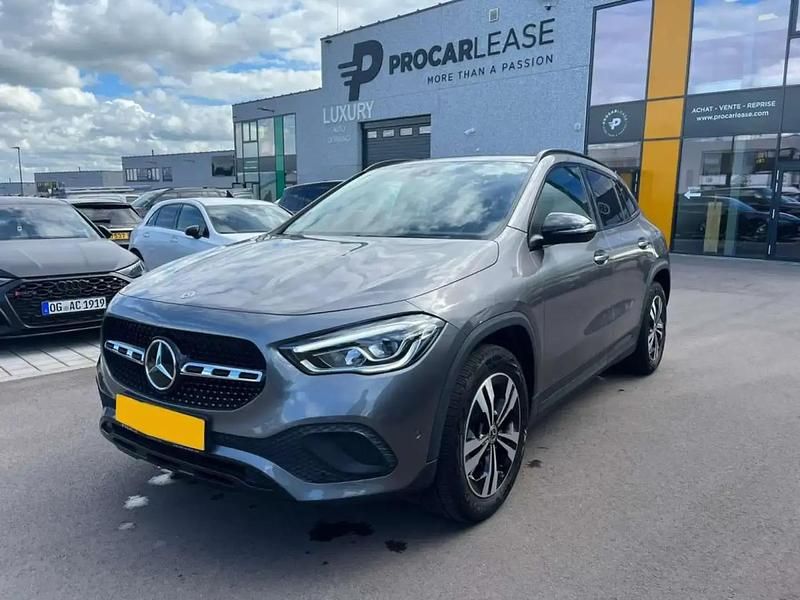 Gris Utilisé 2021 Mercedes GLA180 AMG SUV | 32 500 € (Prix juste) - Image 1/4
