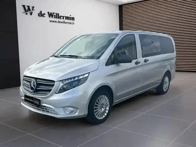 Gris Utilisé 2023 Mercedes Vito | 53 400 € (Prix assez cher) - Image 1/4