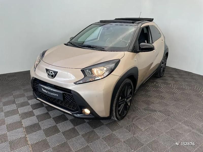Beige Occasion 2024 Toyota Aygo X Design SUV | 15 490 € (Prix juste) - Image 1/4