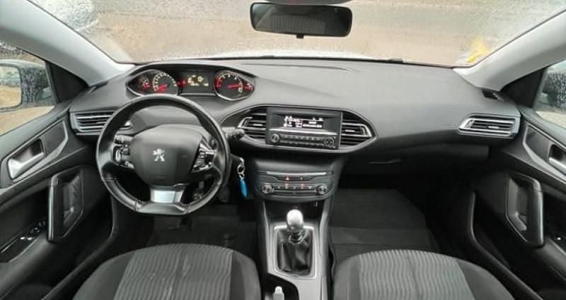 Occasion Peugeot 308 Active 101 ch (74 kW) 2018 Blanc Berline