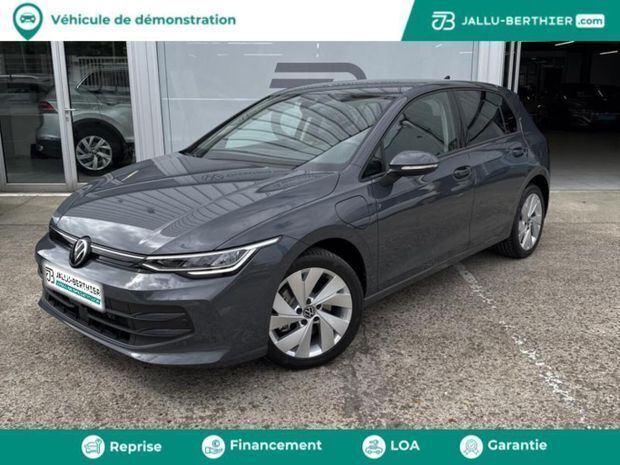 Gris Utilisé 2025 VW Golf VIII Edition | 37 490 € - Image 1/4