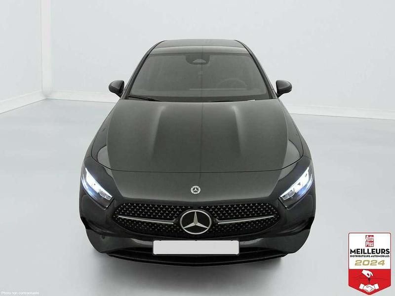 Nouvelle Mercedes A200 AMG line 150 ch (110 kW) 2025 Noir Berline