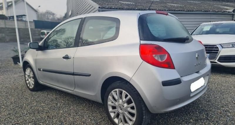 Occasion Renault Clio III Dynamique 85 ch (62 kW) 2006 Citadine