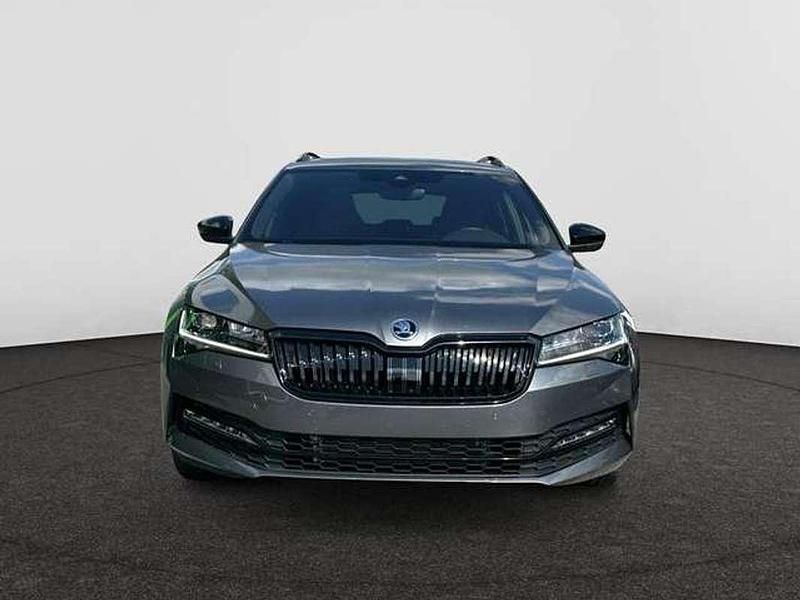Occasion Skoda Superb SportLine 150 ch (110 kW) 2024 Gris Break