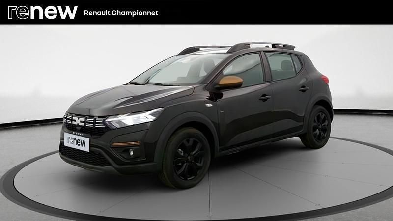 Noir Utilisé 2025 Dacia Sandero Extreme Citadine | 17 990 € (Prix assez cher) - Image 1/4