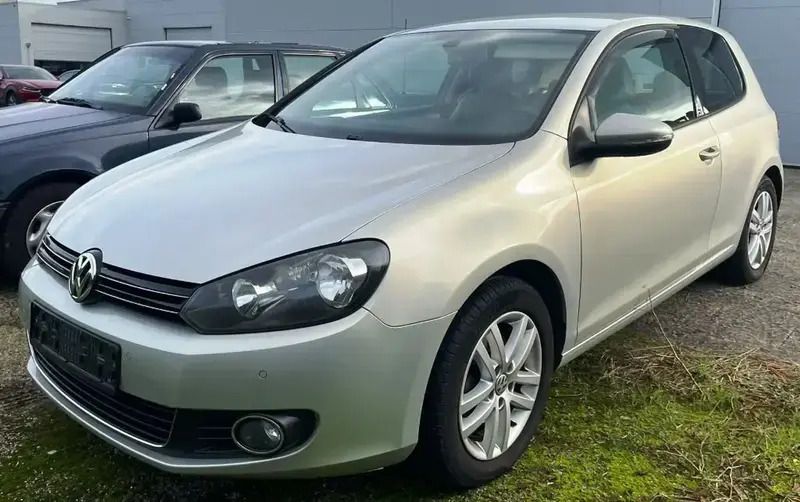 Argent Utilisé 2010 VW Golf VI Berline | 7 990 € (Prix assez cher) - Image 1/4