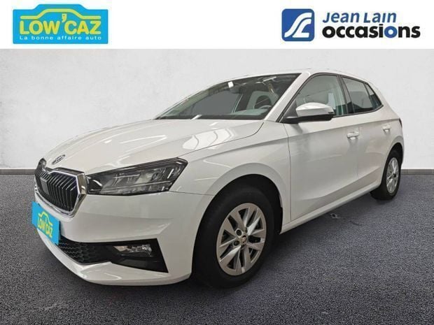 Blanc Utilisé 2022 Skoda Fabia Ambition Berline | 14 990 € (Prix juste) - Image 1/4