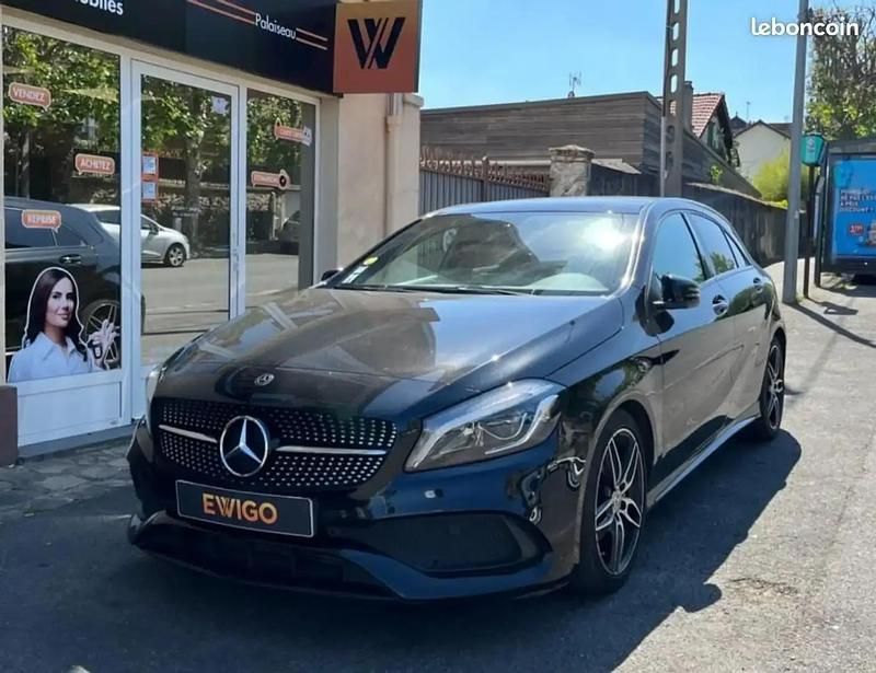 Noir Utilisé 2017 Mercedes A200 Berline | 17 490 € (Prix assez cher) - Image 1/4