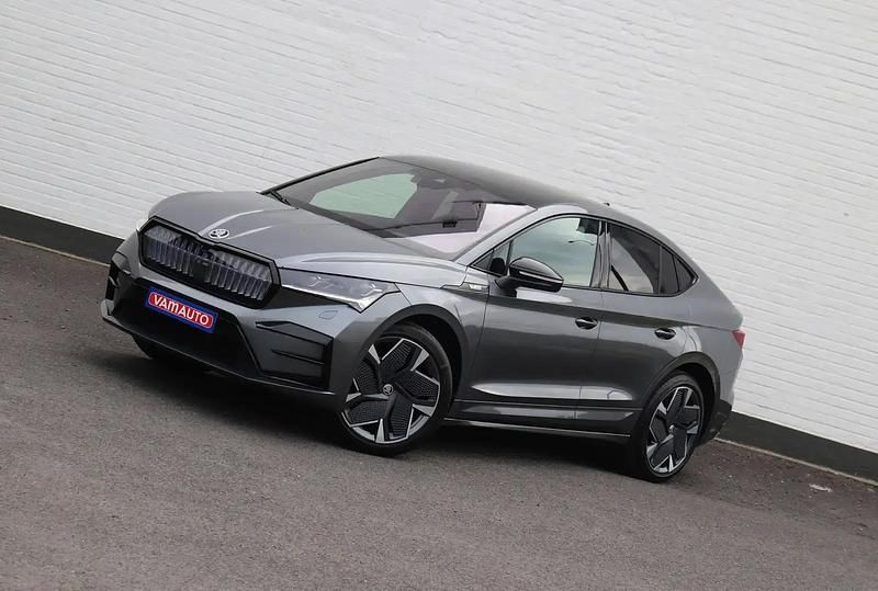 Gris Utilisé 2024 Skoda Enyaq iV RS SUV | 45 950 € (Prix cher) - Image 1/4