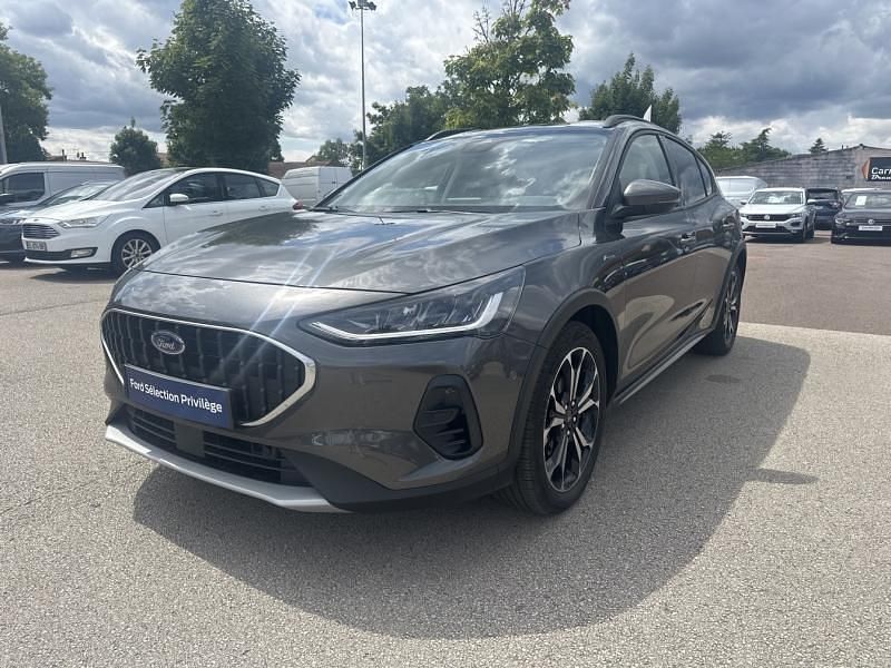 Utilisé 2022 Ford Focus Active Berline | 23 499 € (Prix juste) - Image 1/4