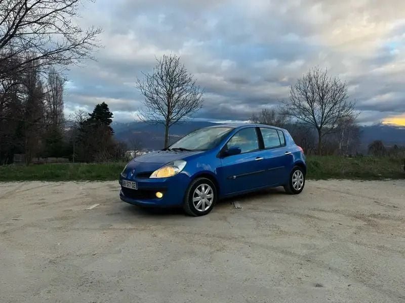 Image 2/4