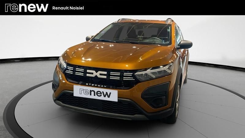 Occasion Dacia Sandero Essentiel 2023 Orange Citadine