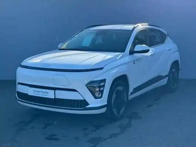 Serenity white métal Utilisé 2025 Hyundai Kona SUV | 36 490 € (Prix cher) - Image 1/4