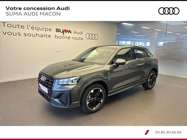 Gris daytona nacré Utilisé 2025 Audi Q2 S-Line SUV | 39 900 € (Prix cher) - Image 1/4