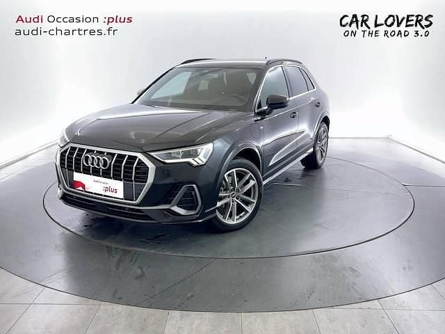 Noir mythe métallisé Utilisé 2022 Audi Q3 S-Line SUV | 34 990 € - Image 1/4