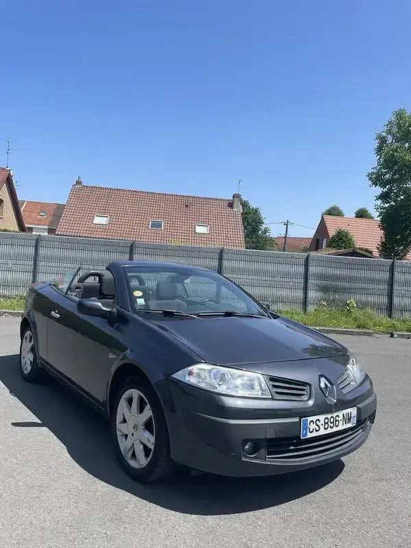 Utilisé 2007 Renault Mégane Cabriolet Exception Cabriolet | 1 590 € - Image 1/4