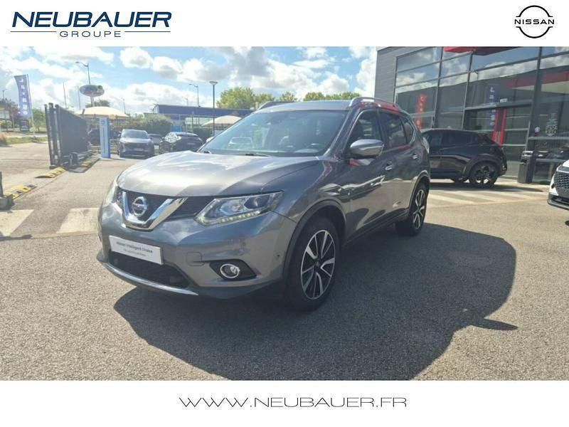 Gris squale Utilisé 2016 Nissan X-Trail Tekna SUV | 15 990 € (Bon prix) - Image 1/4