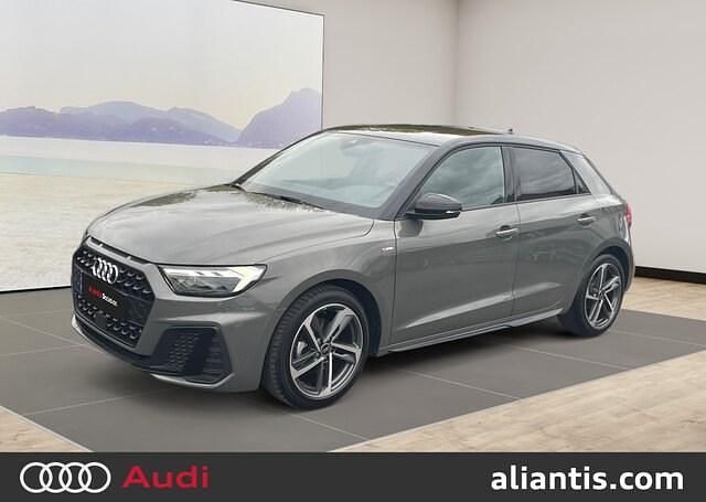 Gris chronos métallisé noir mythe métallisé Utilisé 2025 Audi A1 Sportback S-line plus Citadine | 29 280 € (Prix assez cher) - Image 1/4