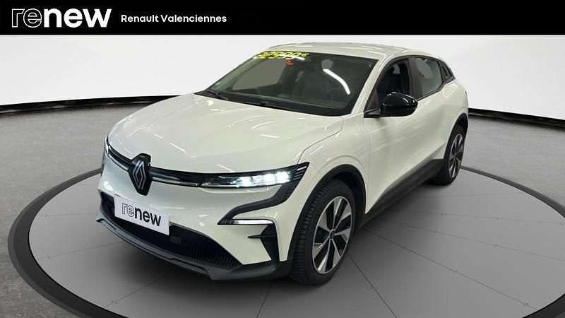 Blanc Utilisé 2022 Renault Mégane Evolution Berline | 22 499 € (Prix juste) - Image 1/4