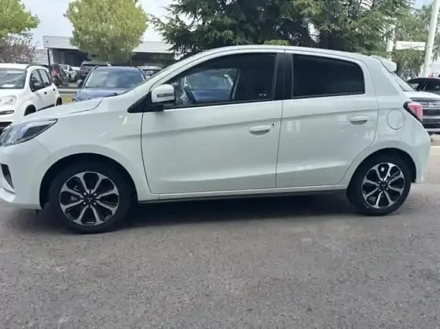 Occasion Mitsubishi Space Star Edition 71 ch (52 kW) 2025 Blanc Citadine