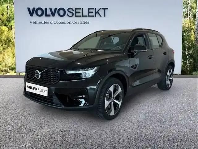 Noir Utilisé 2024 Volvo XC40 Ultra SUV | 36 480 € (Prix cher) - Image 1/4