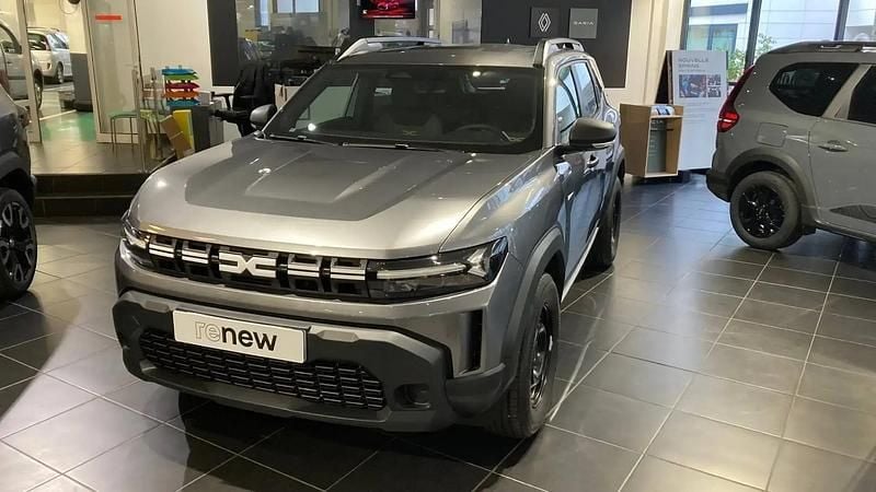 Gris Nouvelle 2025 Dacia Duster Essentiel SUV | 20 300 € (Super prix) - Image 1/4