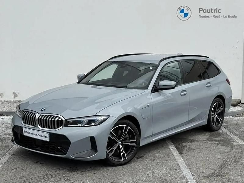 Gris Occasion 2025 BMW 330 M Sport Break | 51 900 € (Prix juste) - Image 1/4