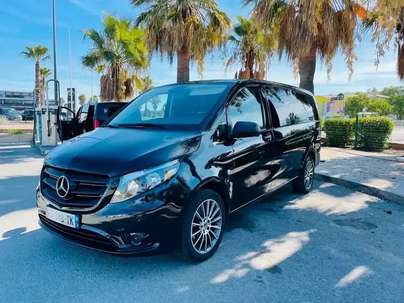 Noir Utilisé 2018 Mercedes Vito Monospace | 31 900 € - Image 1/4
