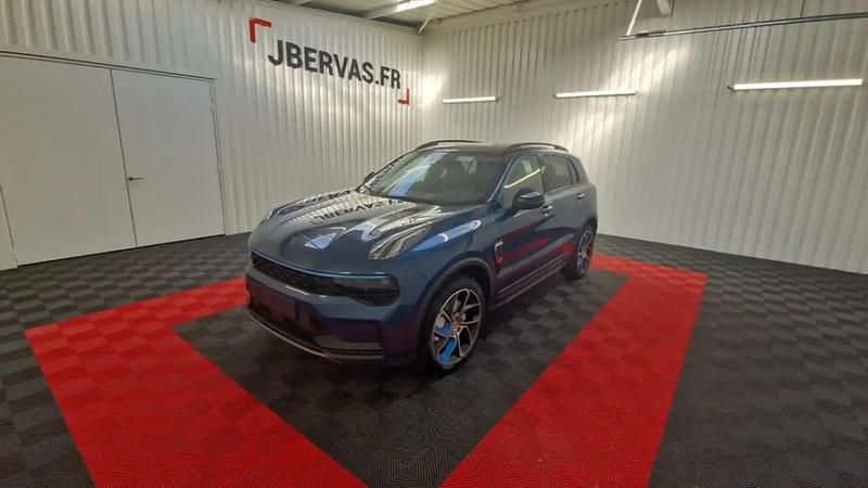Nouvelle Lynk & Co 01 179 ch (131 kW) 2025 Bleu SUV