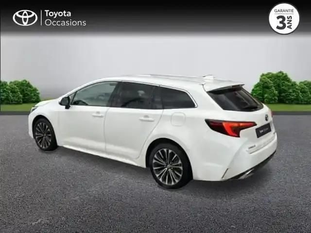 Occasion Toyota Corolla Design 98 ch (72 kW) 2023 Blanc Break