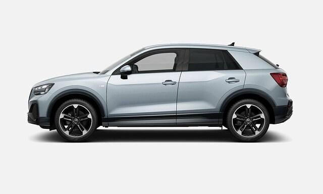 Gris flèche nacré Nouvelle 2025 Audi Q2 S-Line SUV | 41 990 € (Prix cher) - Image 1/4
