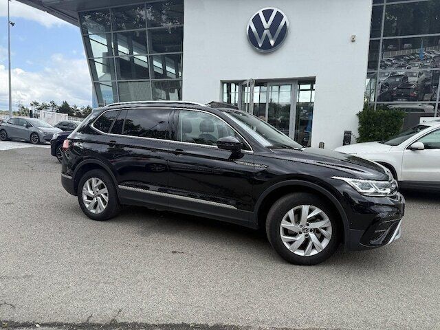 Utilisé 2024 VW Tiguan Allspace Exclusive SUV | 49 990 € (Prix cher) - Image 1/4