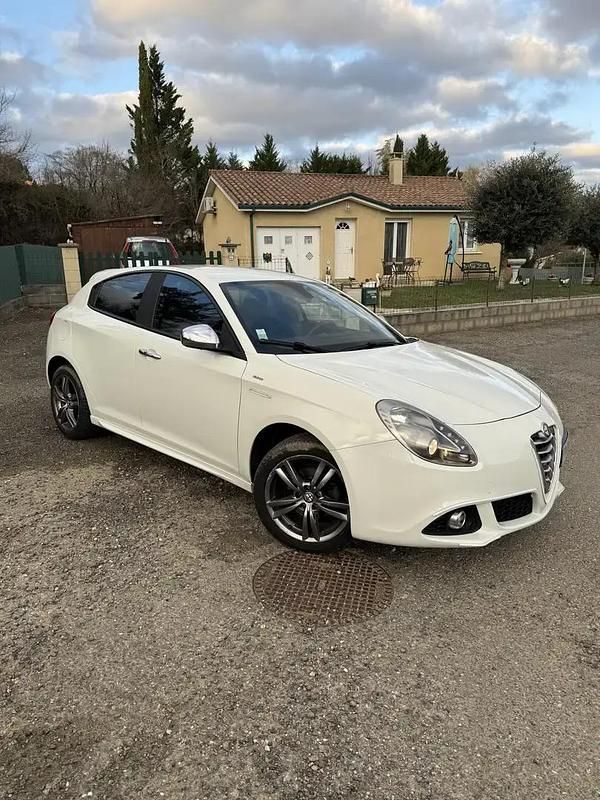 Occasion Alfa Romeo Giulietta 105 ch (77 kW) 2014 Blanc Berline