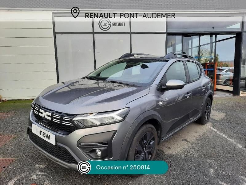 Gris Occasion 2025 Dacia Sandero Expression Citadine | 15 990 € (Prix juste) - Image 1/4