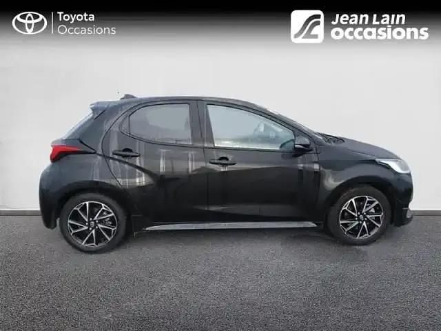 Occasion Toyota Yaris Hybrid 2022 Noir Berline