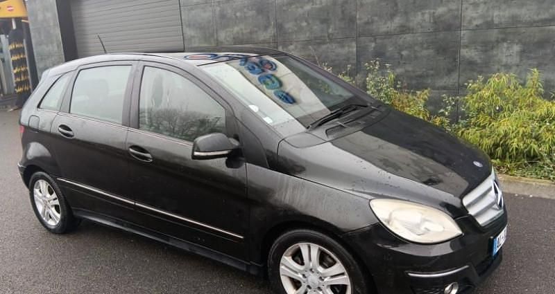 Noir Utilisé 2008 Mercedes B180 Monospace | 3 450 € (Prix juste) - Image 1/4