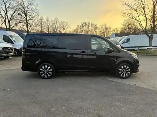 Noir obsidienne métallisé Nouvelle 2025 Mercedes Vito Van | 59 868 € - Image 1/3