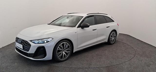 Blanc glacier métallisé Occasion 2025 Audi A5 Design Break | 61 900 € - Image 1/4