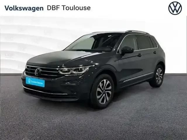 Gris Occasion 2022 VW Tiguan Active SUV | 28 989 € (Bon prix) - Image 1/3