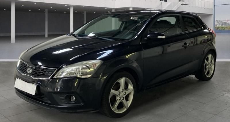 Utilisé 2012 Kia Ceed Sport Berline | 5 990 € - Image 1/4