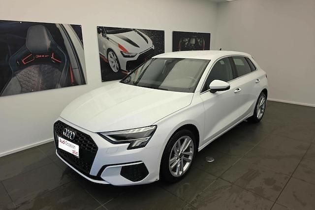 Blanc ibis Utilisé 2023 Audi A3 Business | 26 784 € (Bon prix) - Image 1/4