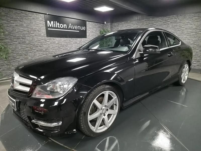Noir Utilisé 2014 Mercedes C220 Coupé | 13 990 € - Image 1/4