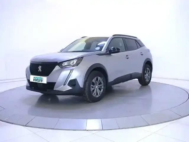 Peinture métallisée gris artense Occasion 2023 Peugeot 2008 S SUV | 19 990 € (Prix juste) - Image 1/4