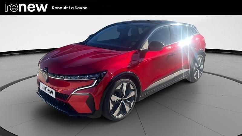 Rouge Utilisé 2022 Renault Mégane Techno Berline | 23 990 € (Prix juste) - Image 1/4