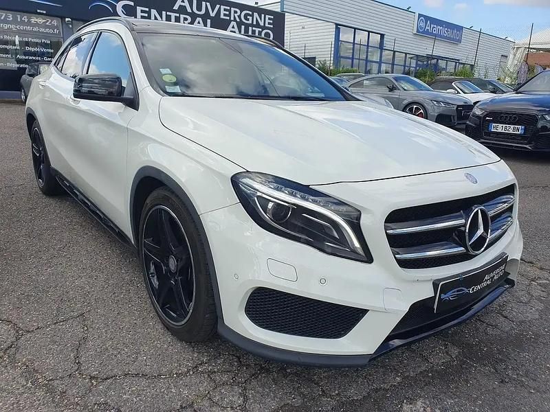 Blanc Utilisé 2017 Mercedes GLA220 SUV | 23 490 € (Bon prix) - Image 1/4