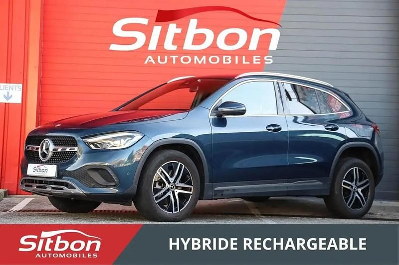 Bleu Occasion 2022 Mercedes GLA250 Business SUV | 31 970 € (Prix juste) - Image 1/4