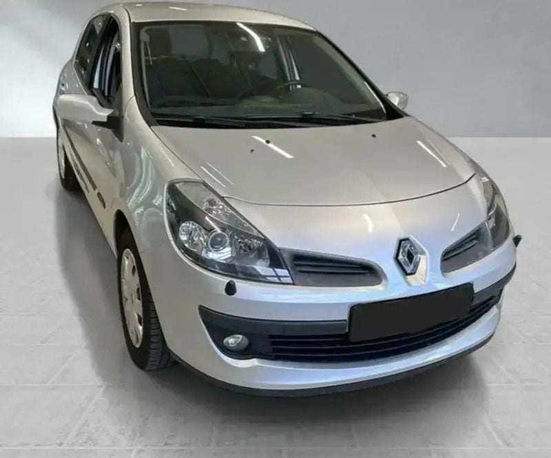 Utilisé 2006 Renault Clio II Campus Berline | 2 540 € (Prix juste) - Image 1/4