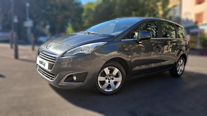Gris Utilisé 2016 Peugeot 5008 Active Monospace | 8 990 € (Prix juste) - Image 1/4