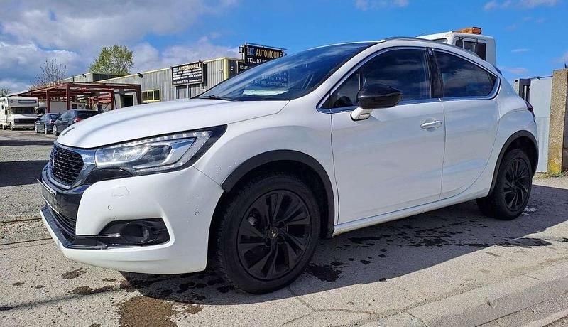 Occasion DS Automobiles DS4 Crossback 131 ch (96 kW) 2016 Blanc SUV