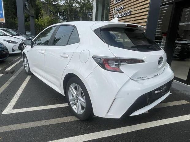 Blanc Utilisé 2022 Toyota Corolla Business Edition | 20 980 € (Super prix) - Image 1/4